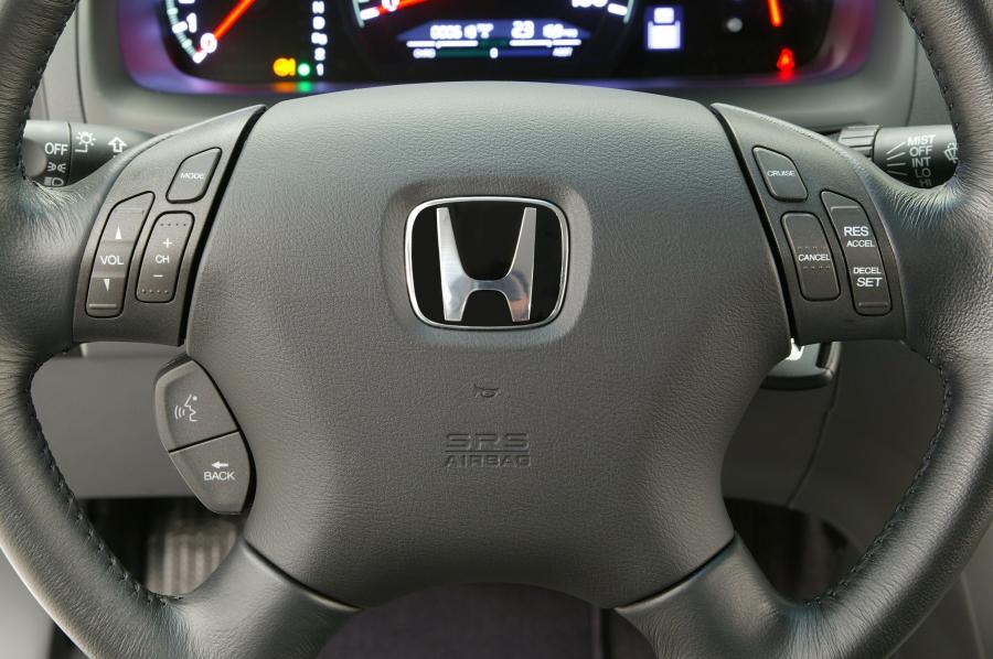  Honda Accord Hybrid America 2005 года  (фото 63 из 69)